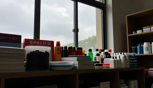 智能办公设备在渠道分销中的日常维护与使用技巧